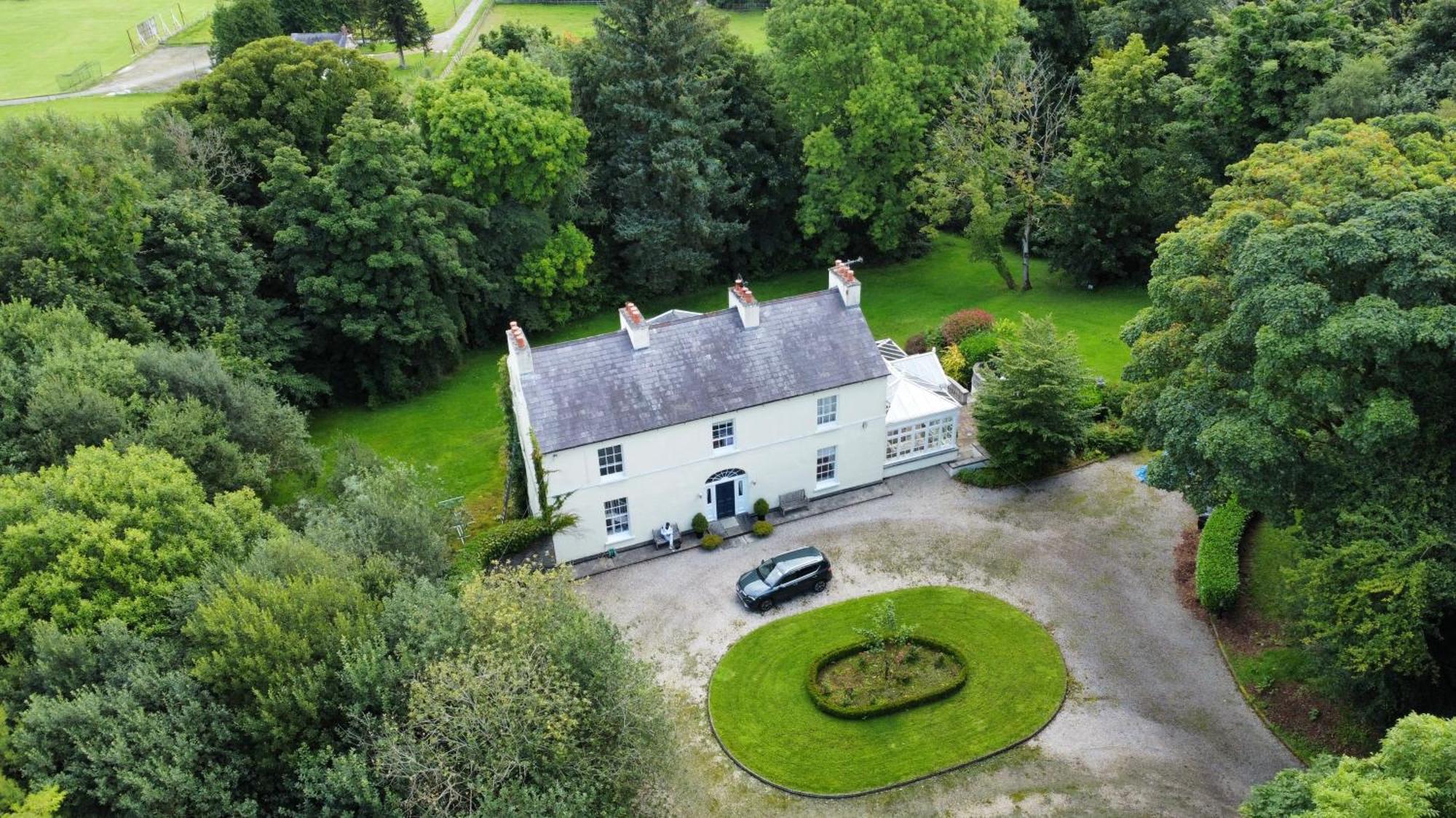 Larchmount House B&B Londonderry Bagian luar foto