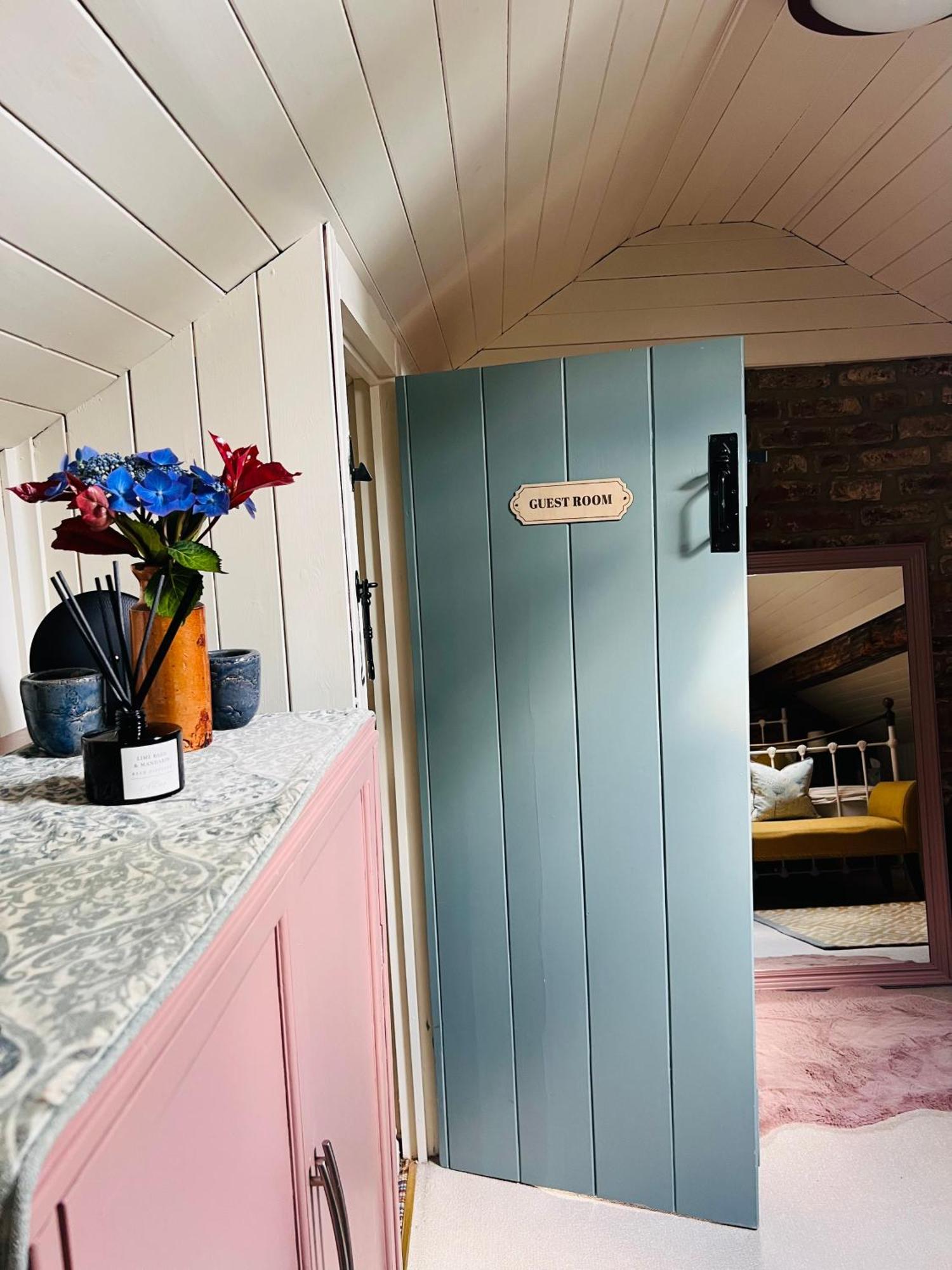 Larchmount House B&B Londonderry Bagian luar foto