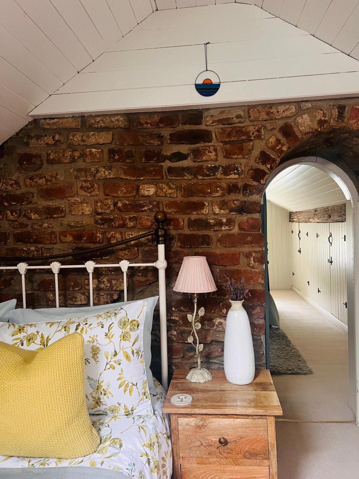 Larchmount House B&B Londonderry Bagian luar foto