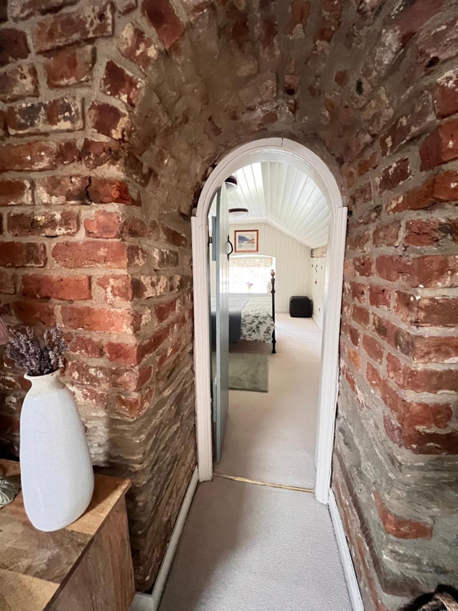Larchmount House B&B Londonderry Bagian luar foto